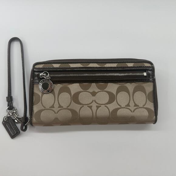 Coach Signature Brown Canvas Leather Zip Wristlet Wallet Clutch 8x4 - Picture 1 of 5